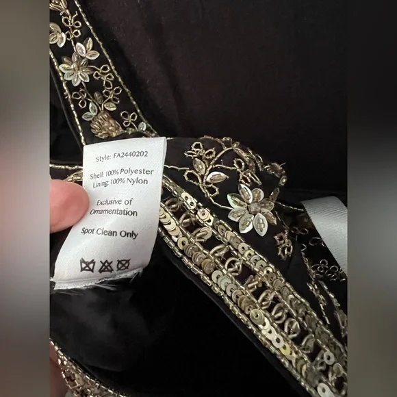 New Sani Ravi top in Black and Gold Size Small - Picture 10 of 12